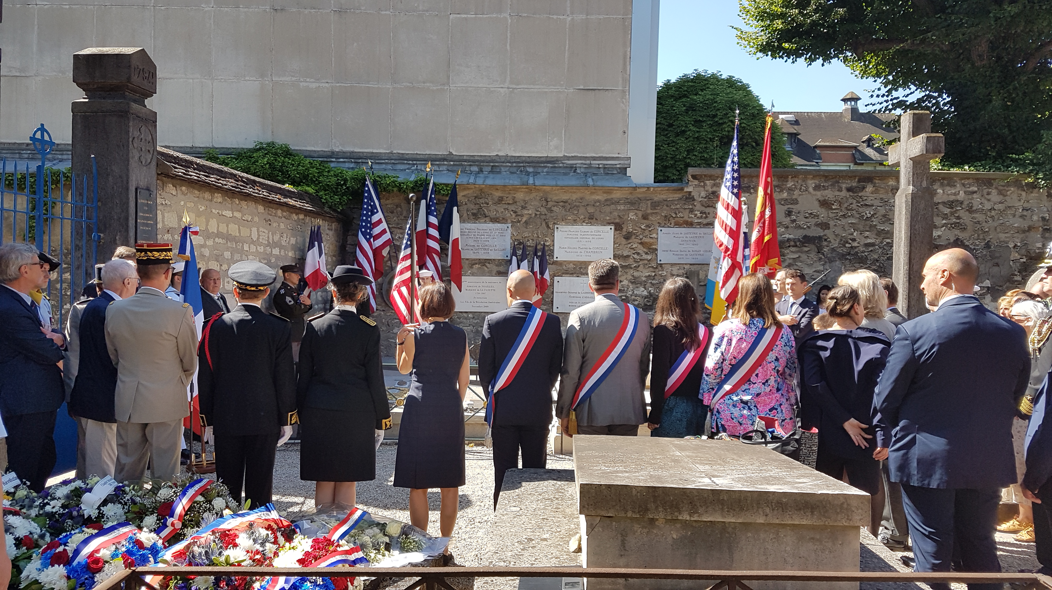 Les autorités au cimetière de Picpus, 5 juillet 2022