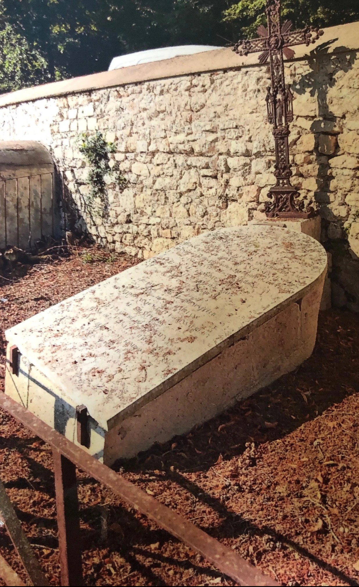 Tombe de Jacques Donatien Le Ray de Chaumont en cours de restauration