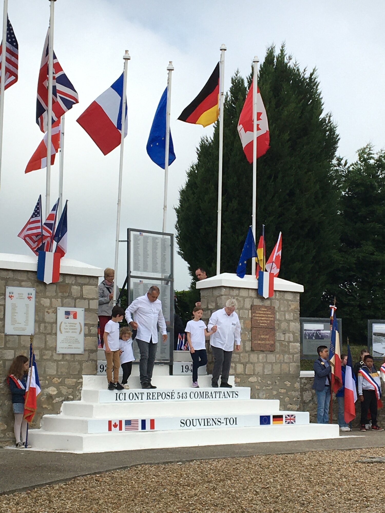 Cérémonie au mémorial de Villeneuve-sur-Auvers (Essonne), 25 mai 2024