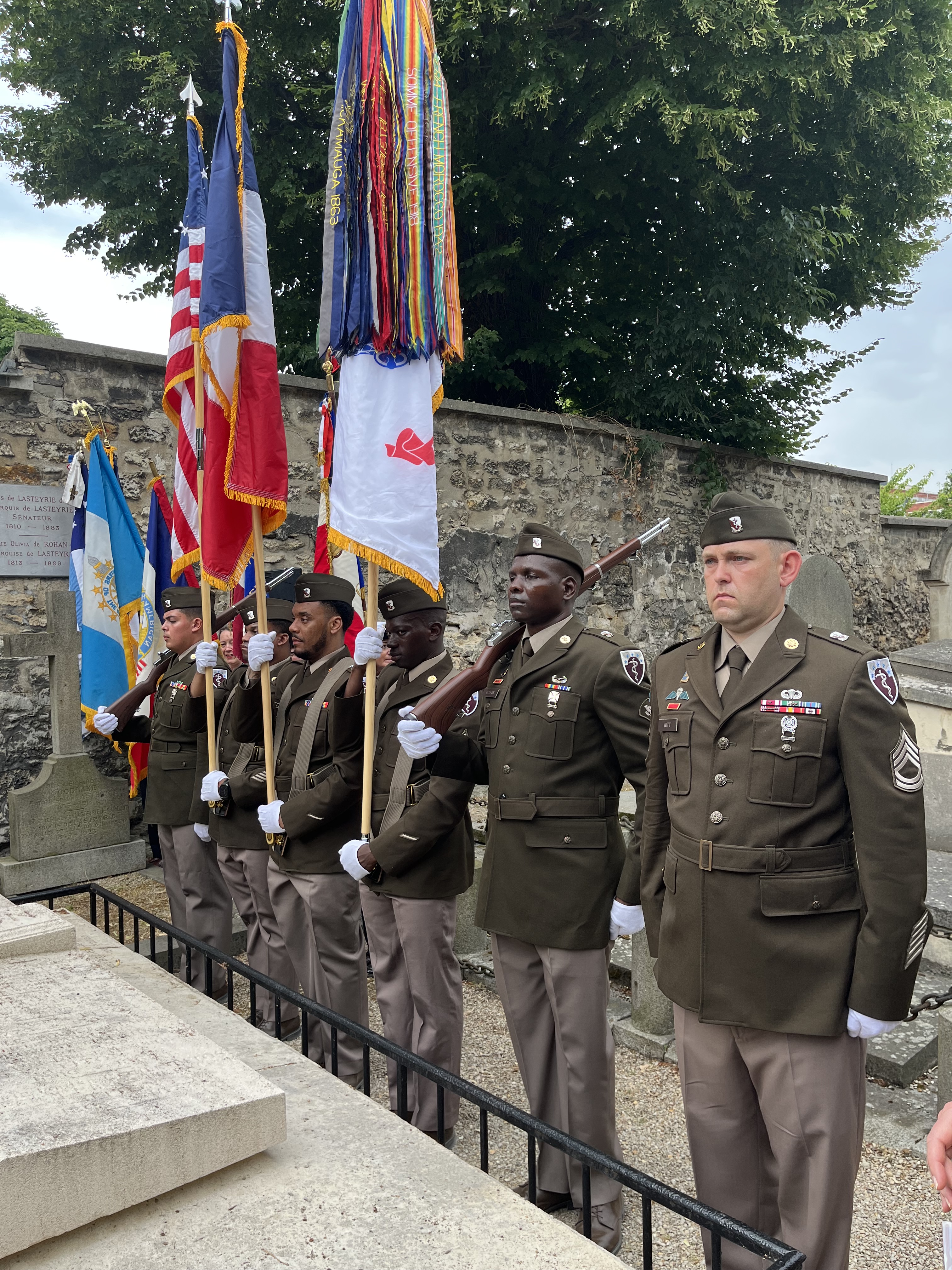 La garde au drapeau des États-Unis à Picpus, 25 juin 2025