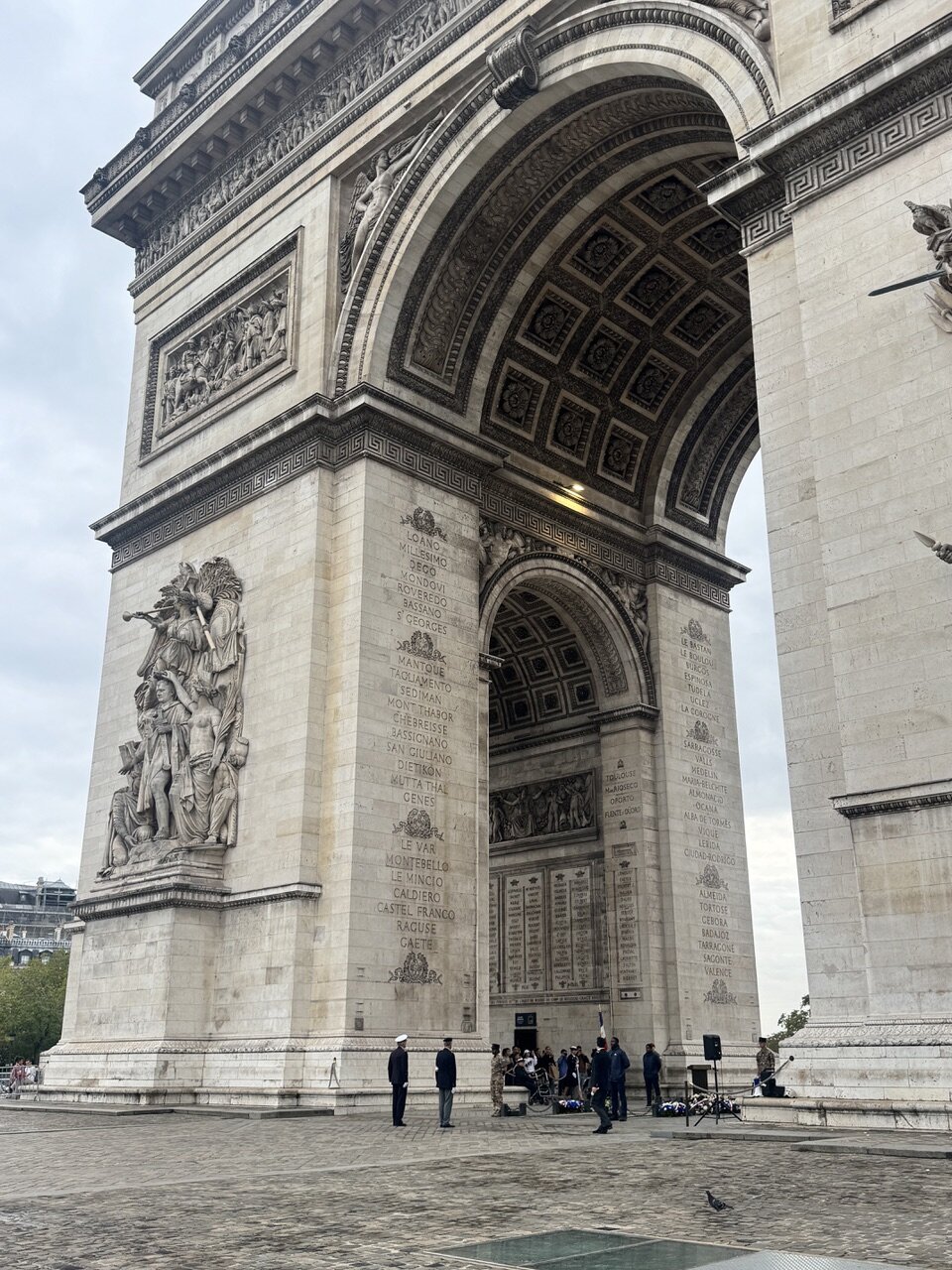 L'Arc de Triomphe lors du Ravivage de la Flamme, 30 septembre 2026
